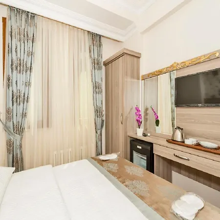 Ciwan Hotell *